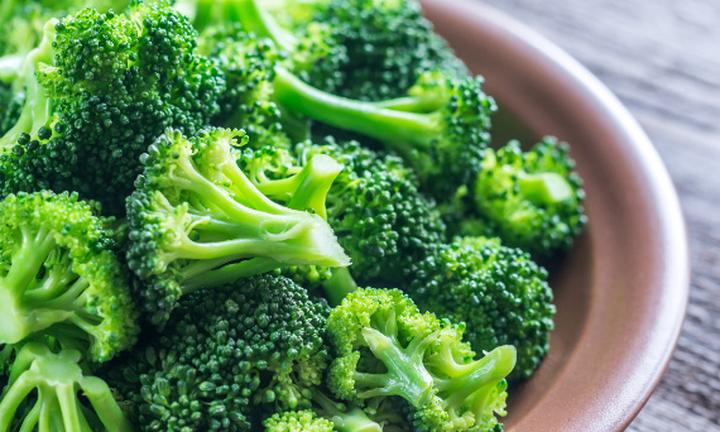 Podgrzewanie brokułów bez utraty wartości odżywczych
