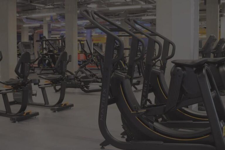 Które siłownie są otwarte? Sprawdź najnowsze informacje i lokalizacje!