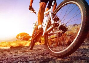 Jazda na rowerze czy bieganie: co wybrać dla lepszego zdrowia?