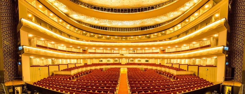 Teatr Wielki w Poznaniu – O co naprawdę w nim biega?